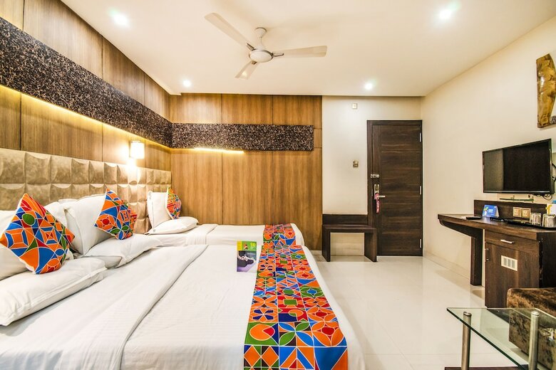 Fabhotel Kiran Inn Tukoganj
