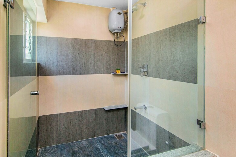 Fabhotel Venkeys Service Apartment