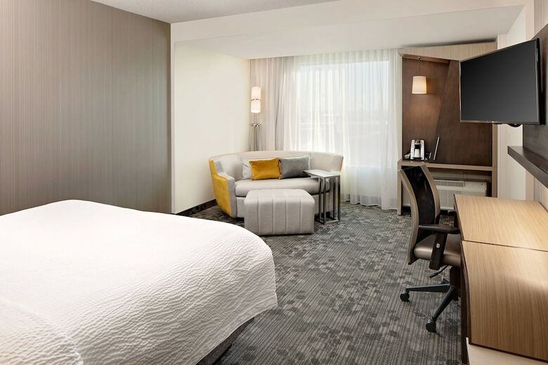 Hotel Courtyard By Marriott Dallas Downtown/reunion District