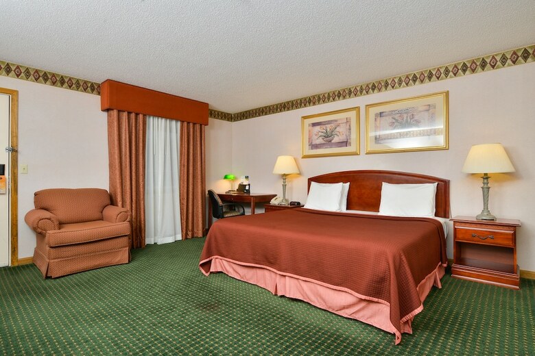Motel Howard Johnson By Wyndham Lenox