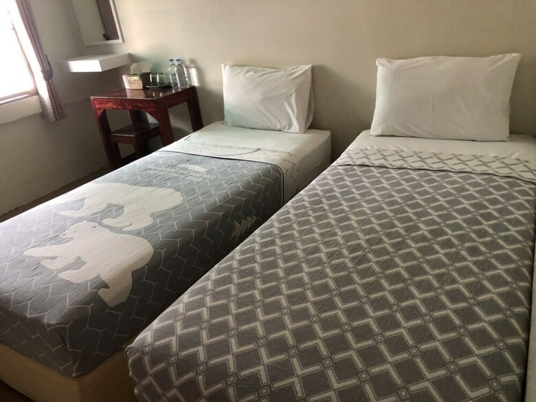 Hotel Oyo 930 Born Guest House