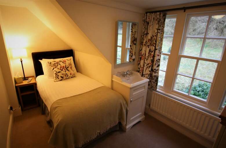 Hotel Ravenstone Manor
