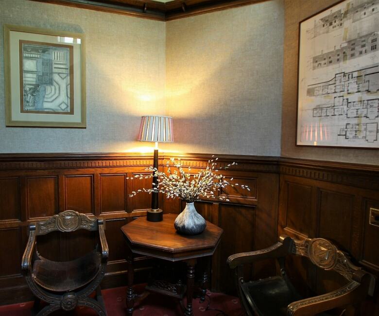 Hotel Ravenstone Manor