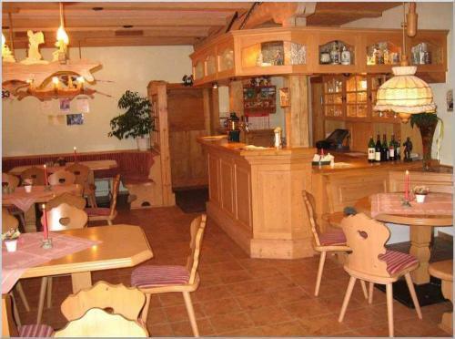 Hostal Gasthof-pension Rotes Haus