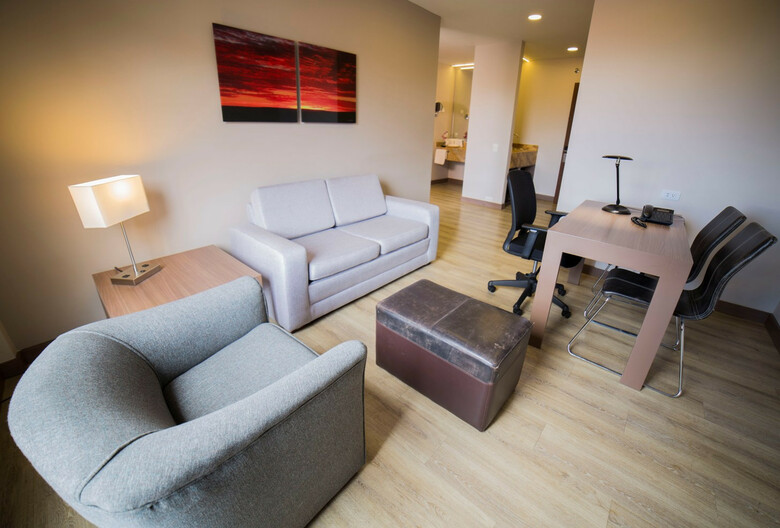 Hotel Embassy Suites By Hilton Bogota - Rosales