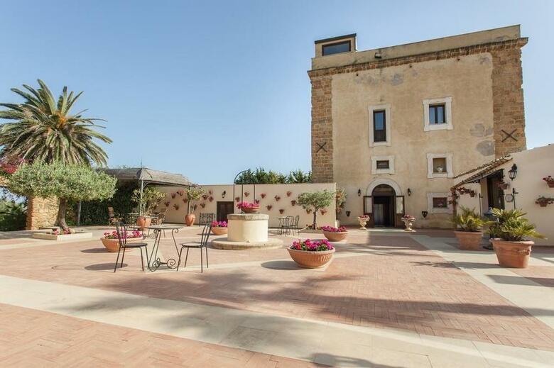 Hotel Baglio Della Luna