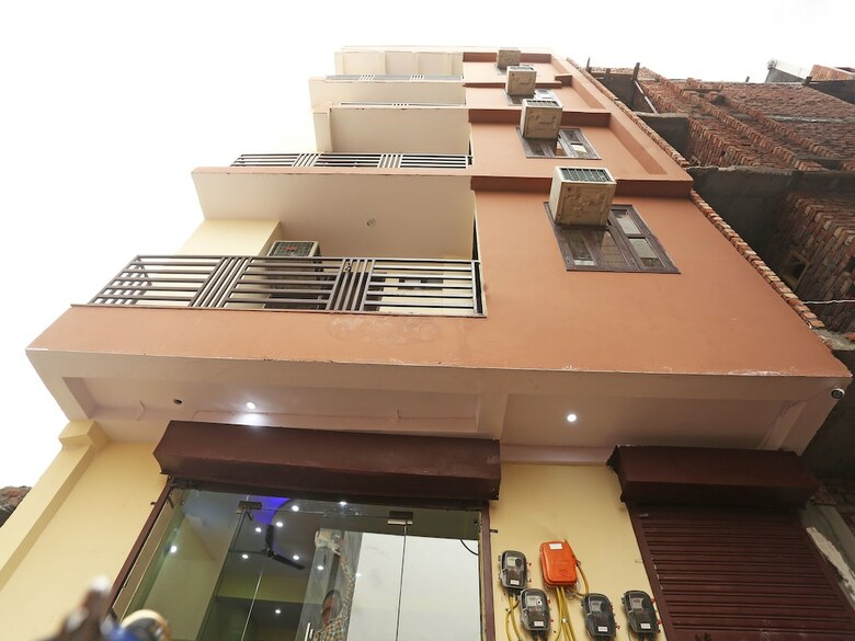 Hotel Oyo 13028 Jhanvi Palace