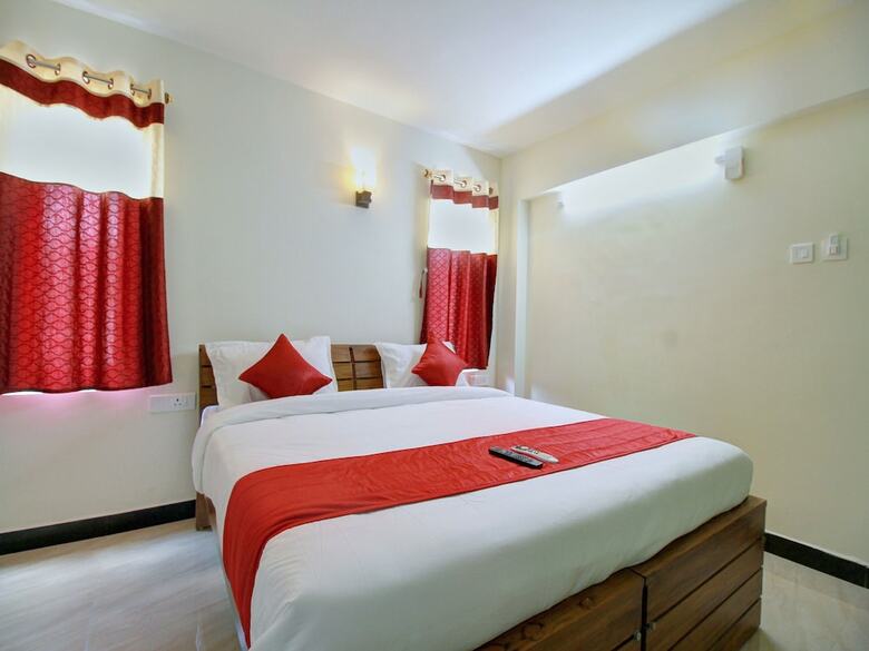 Hotel Oyo 14240 Mohan Residency
