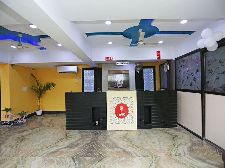 Oyo 13125 Hotel Gwal Palace