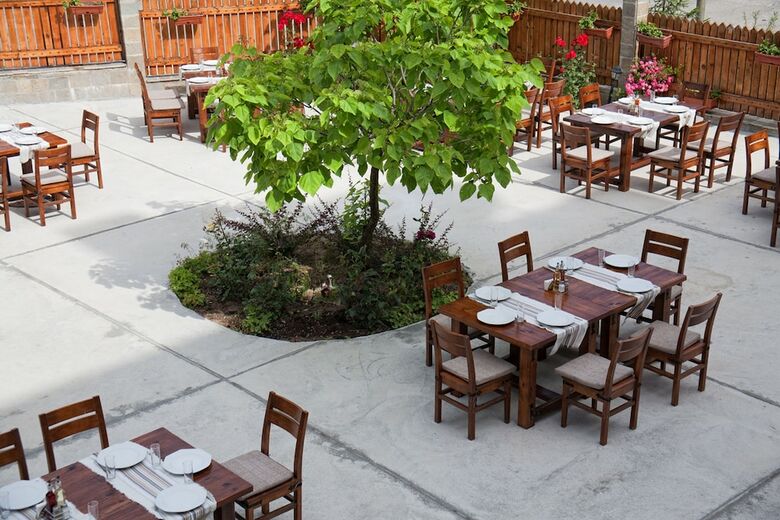 St. Ivan Rilski Hotel & Apartments