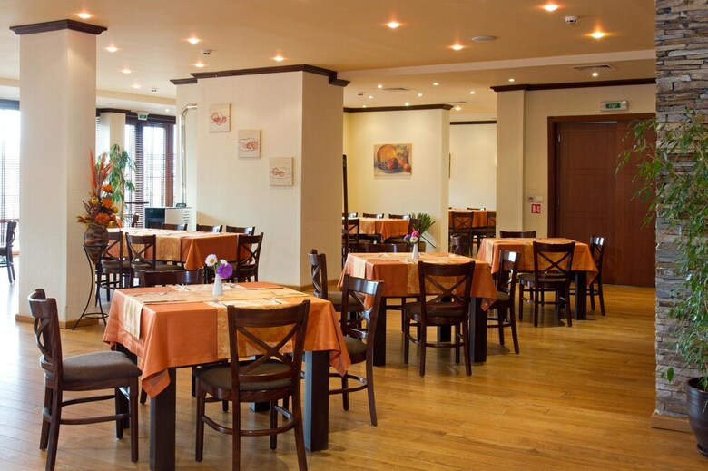 St. Ivan Rilski Hotel & Apartments