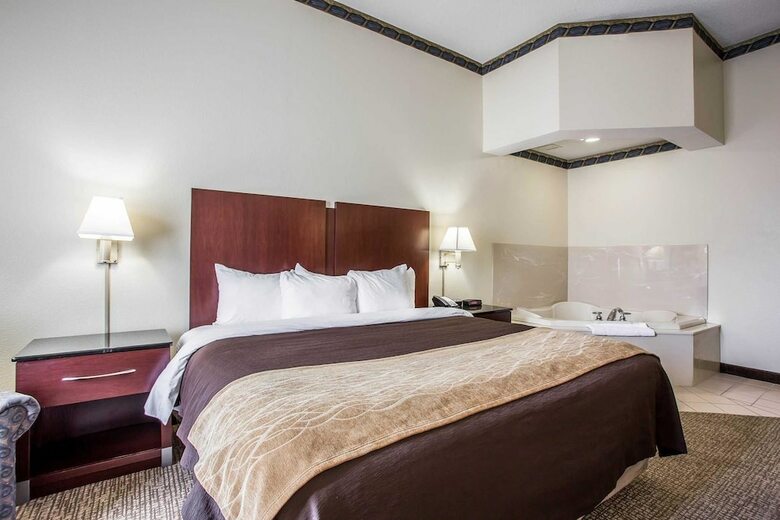 Hotel Comfort Inn & Suites Ft. Jackson Maingate