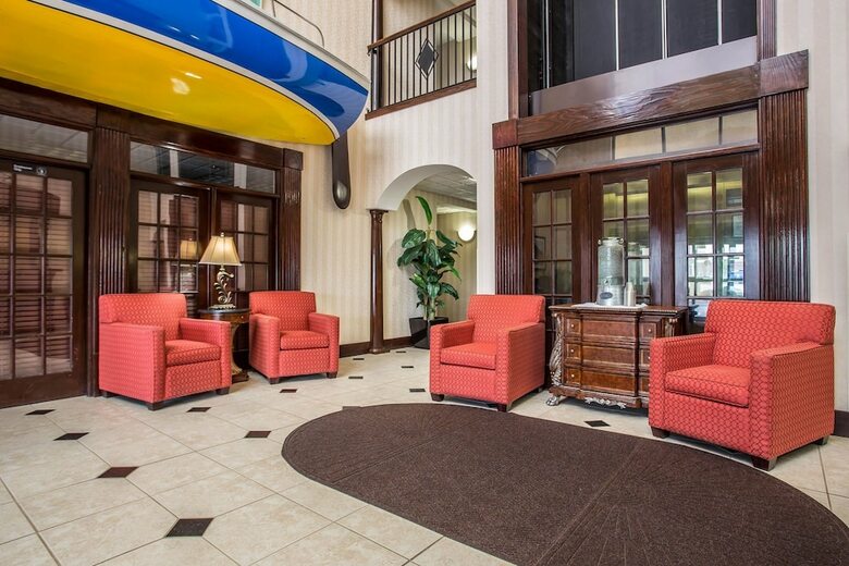 Hotel Comfort Inn & Suites Ft. Jackson Maingate