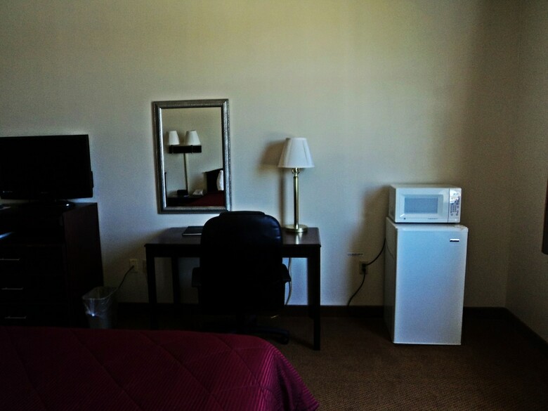 Hotel Us Travelers Inn & Suites