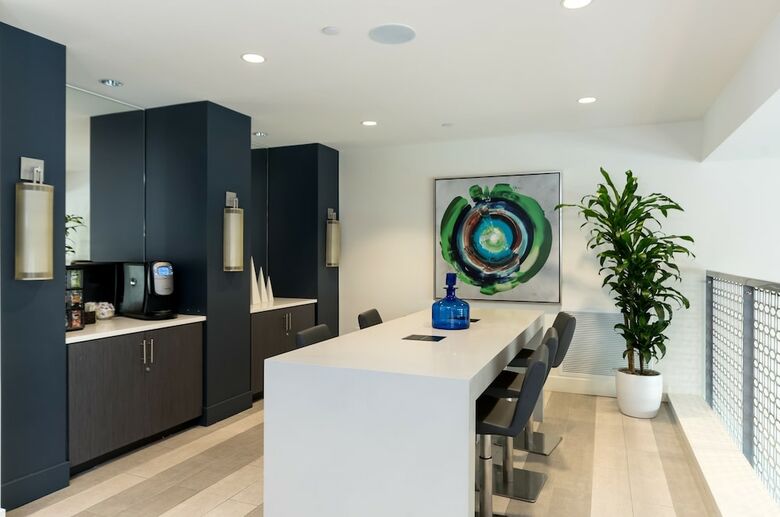 Apartamentos Bluebird Suites In Silicon Valley