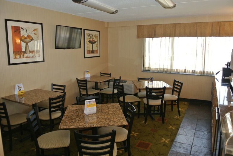 Hotel Quality Inn & Suites Mayo Clinic Area