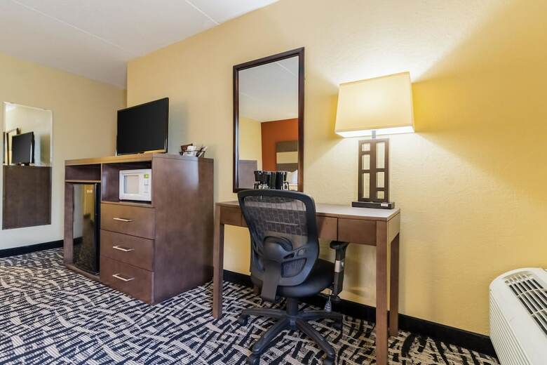 Hotel Quality Inn & Suites Mayo Clinic Area