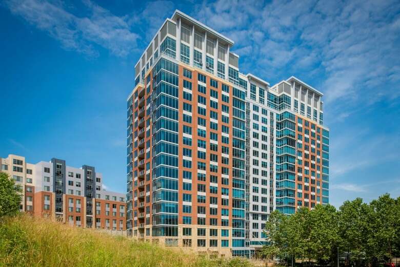Apartamentos Bluebird Suites In Tysons Corner