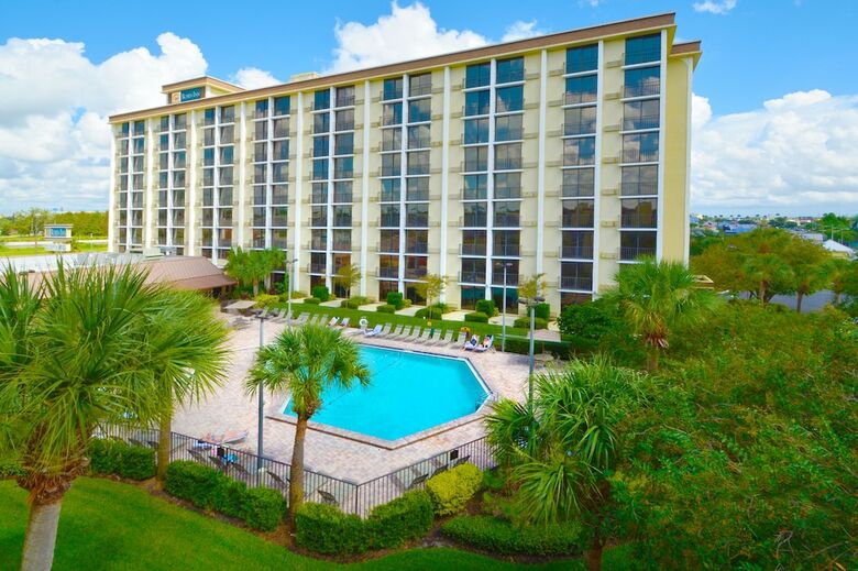 Hotel Rosen Inn, Closest To Universal
