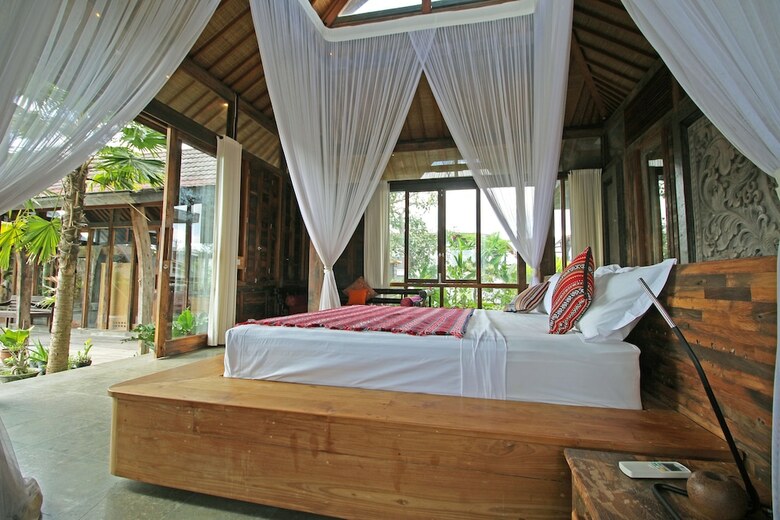 Villa Penjiwaan Community