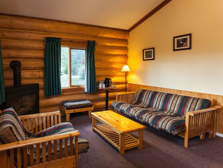 Cabana Glacier House Resort