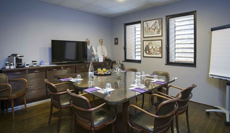Hotel L'ermitage H�tel Cuisine-�-manger
