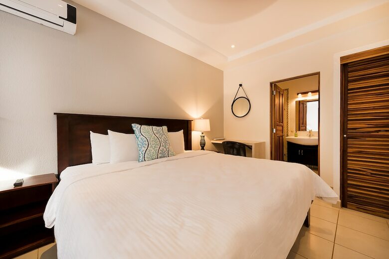 Hotel Ripjack Inn