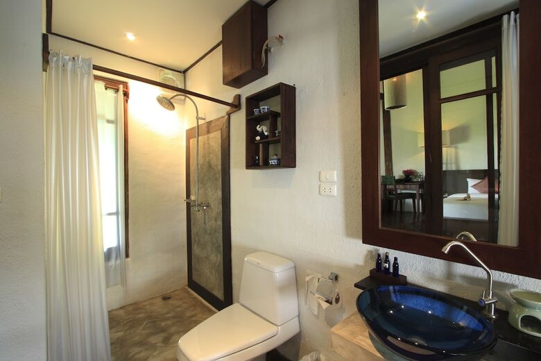 Hotel Banthai Village