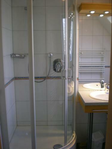 Hostal Hotel Gasthof Goldener L�we
