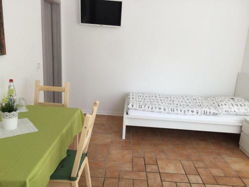 Hostal Pension Lindenhof