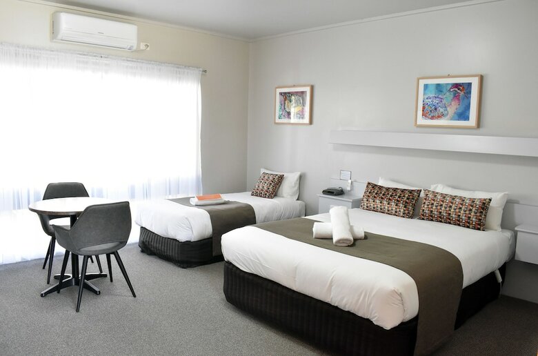 Clubarham River Motel