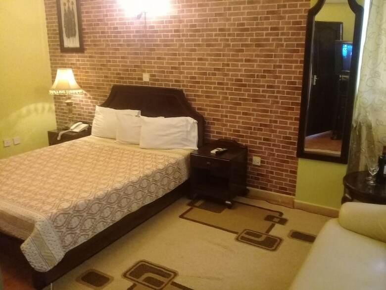 Osy Grand Hotel