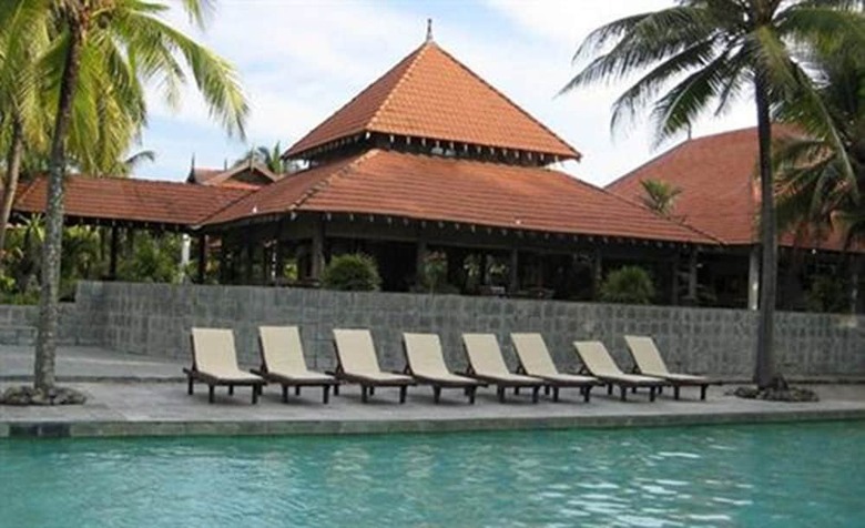 Hotel Sutra Beach Resort