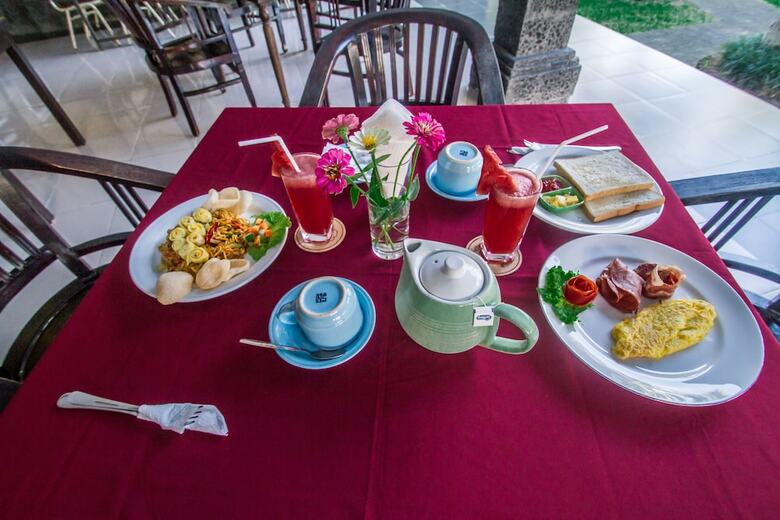 Villa Puri Saron Hotel Madangan