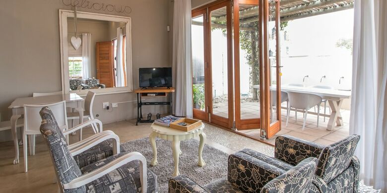 Apartamentos Langebaan Kite Cottages