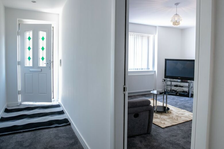 Fantastic Bradford Townhouse 6 Bedrooms