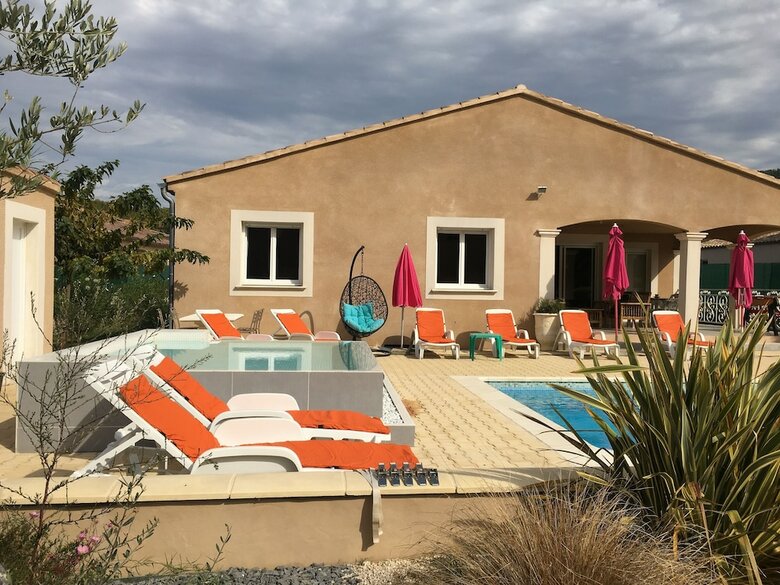 G�te La Cigale De Provence