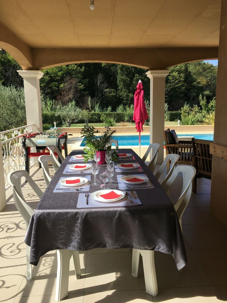 G�te La Cigale De Provence