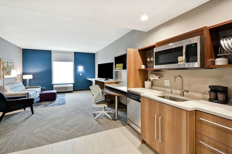 Hotel Home2 Suites By Hilton Plano Legacy West