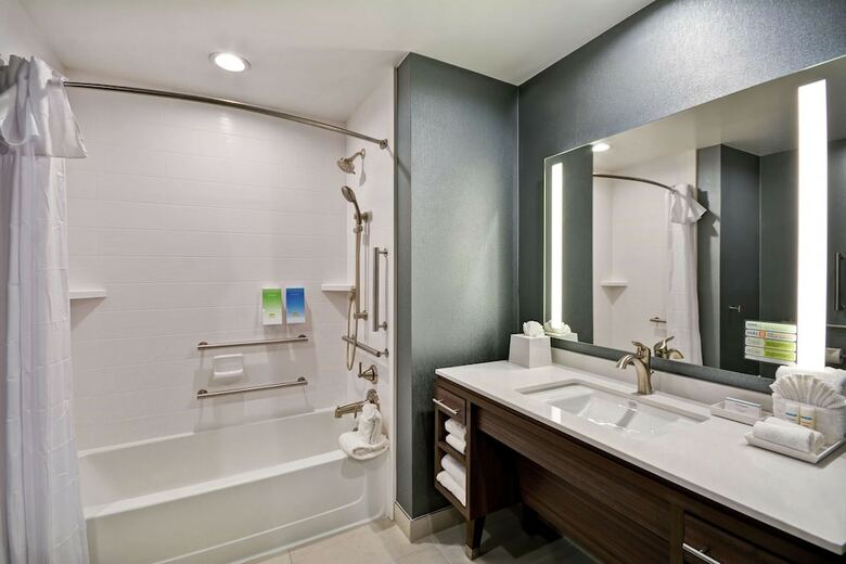 Hotel Home2 Suites By Hilton Plano Legacy West