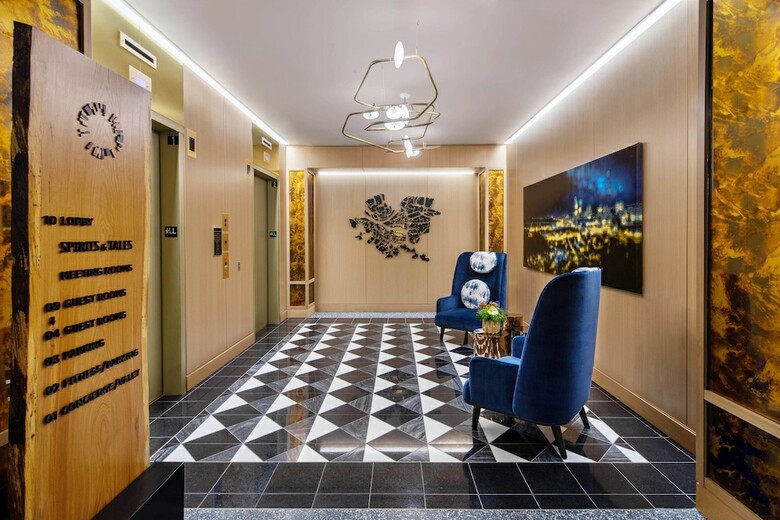 The Oaklander Hotel, Autograph Collection