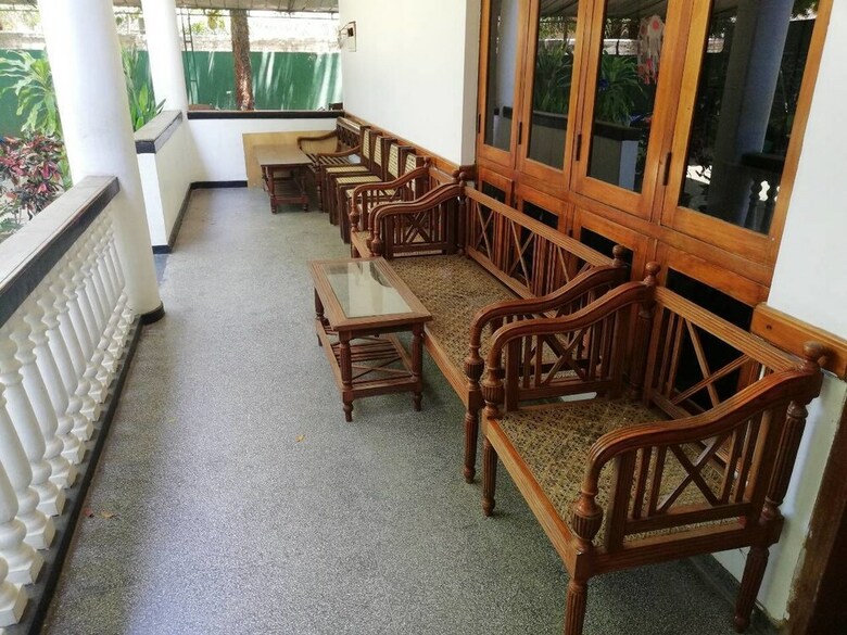 Hotel Ambasewana Resort