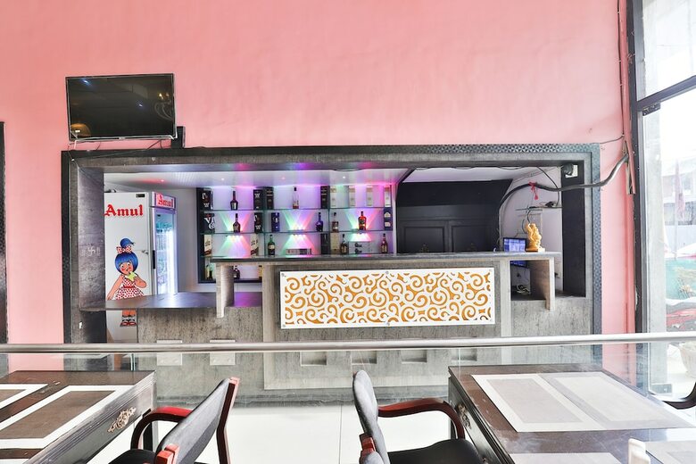Oyo 14549 Hotel Lotus Residency