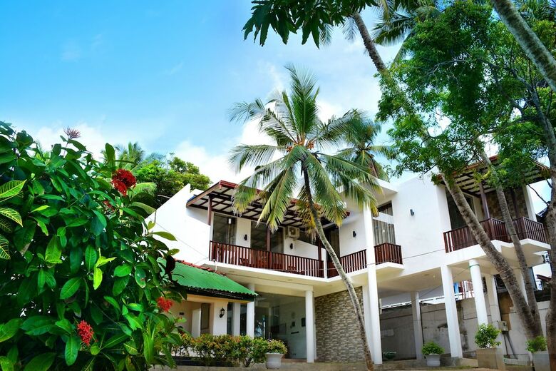 Hotel Sea View Tourist Inn