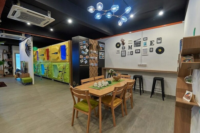 Jk Capsule Hostel