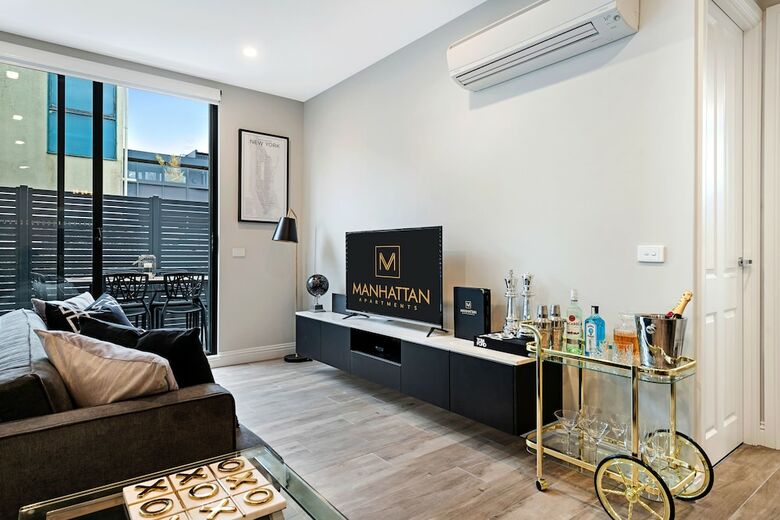 Manhattan Apartments - Caulfield North