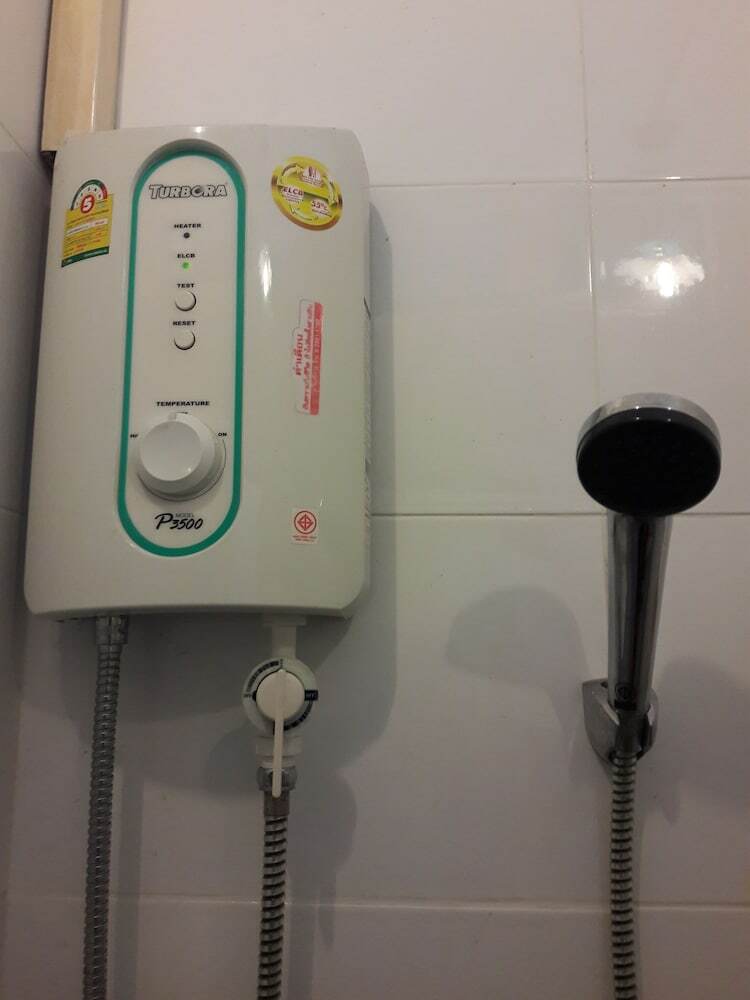 Hostal Happy Traveller Home