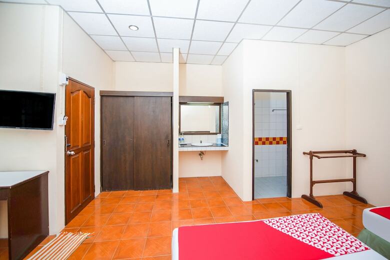 Hotel Oyo 282 Baan Nat