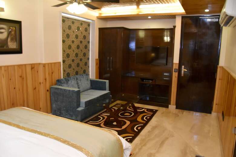 Hotel Wood Castle Grand