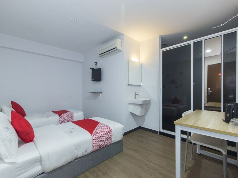 Oyo 893 Hotel Holmes Kelana Jaya